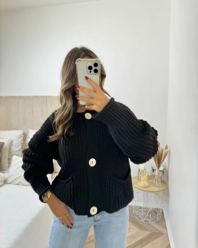 Women's Fashion Chunky Needle Long Sleeve Big Button Sweater